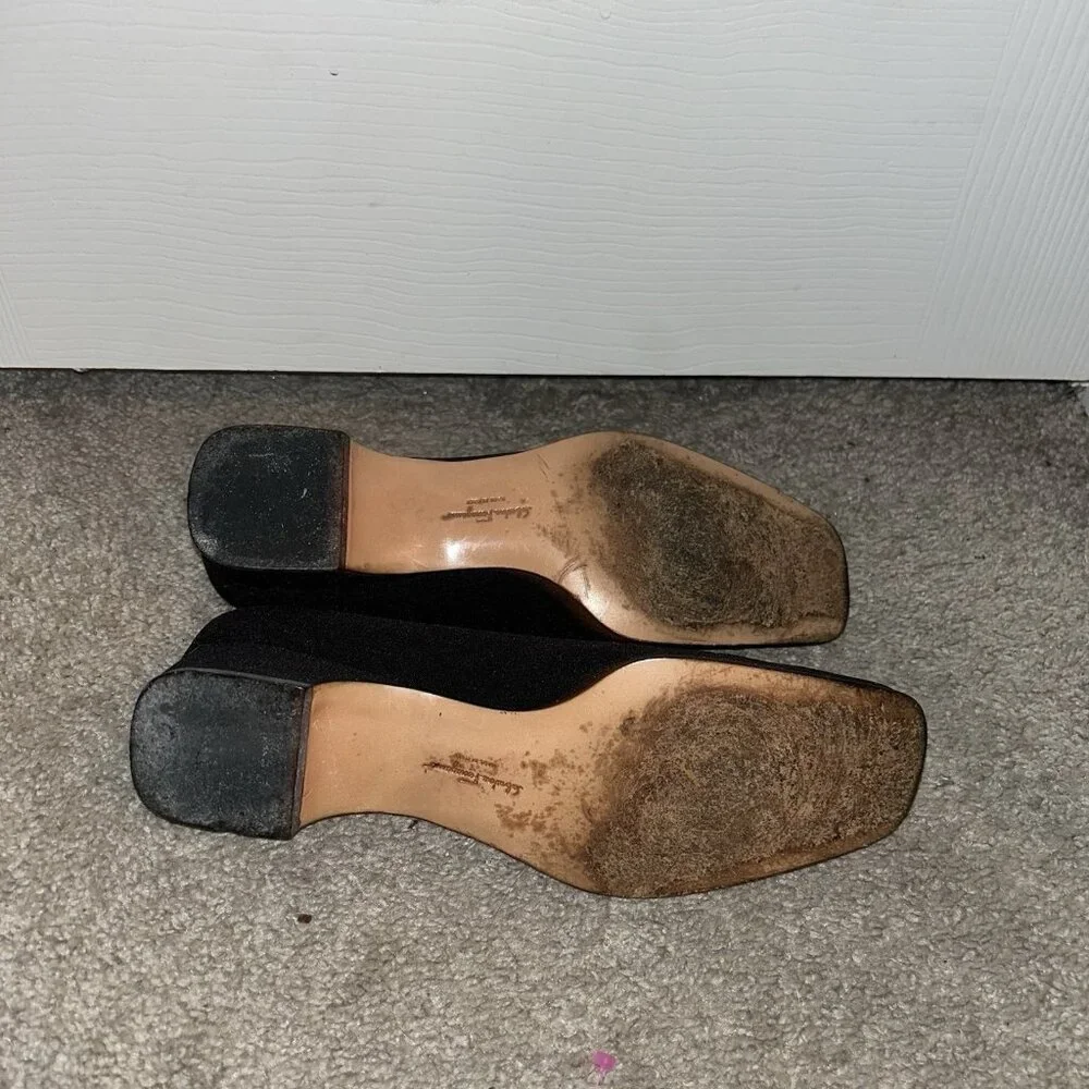 Vintage Salvatore Ferragamo Black Suede Buckle Accent Business Casual Heels Sz 8